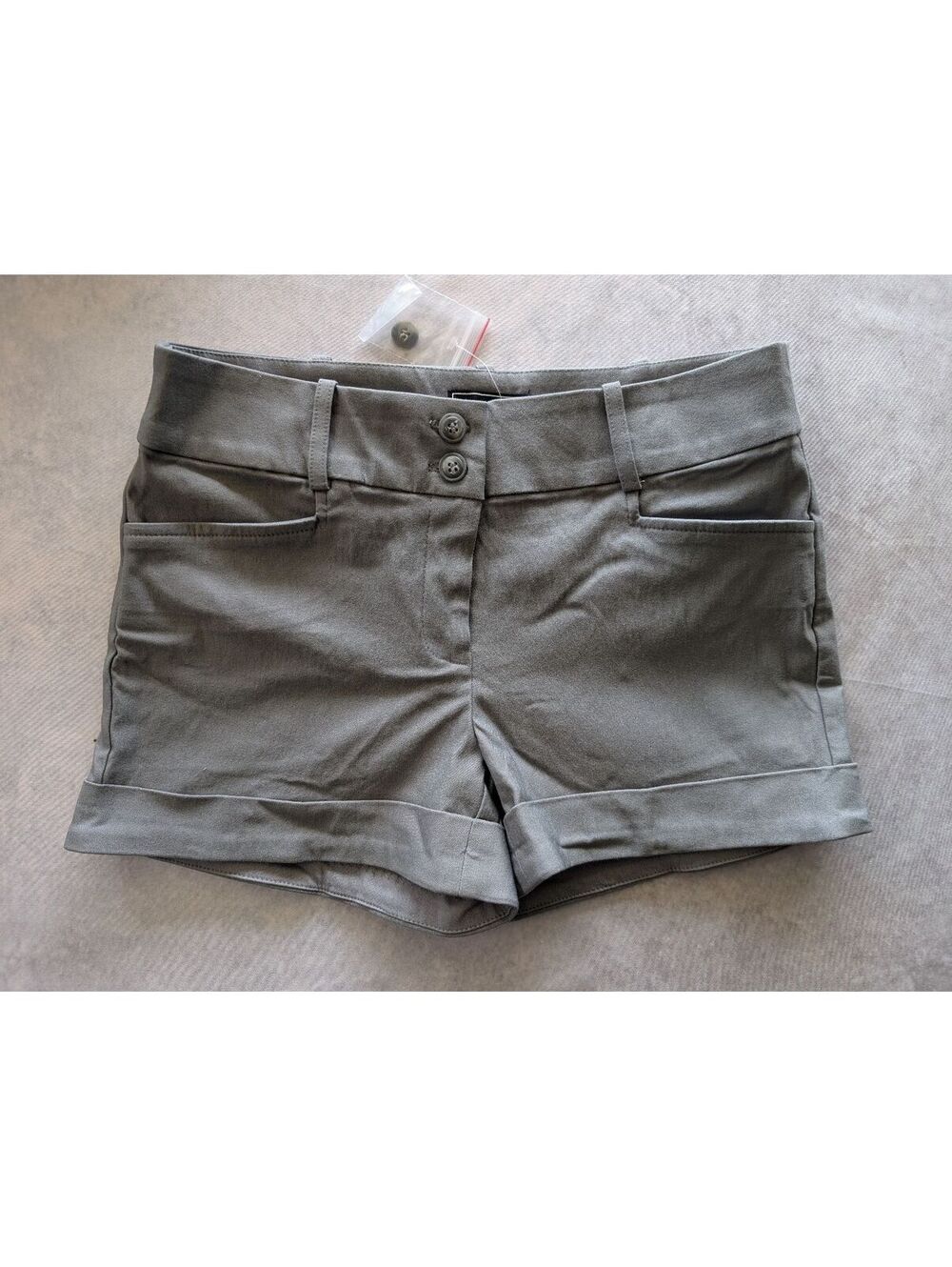 HAVE Women's Cuffed Chino Shorts Gray Size Medium